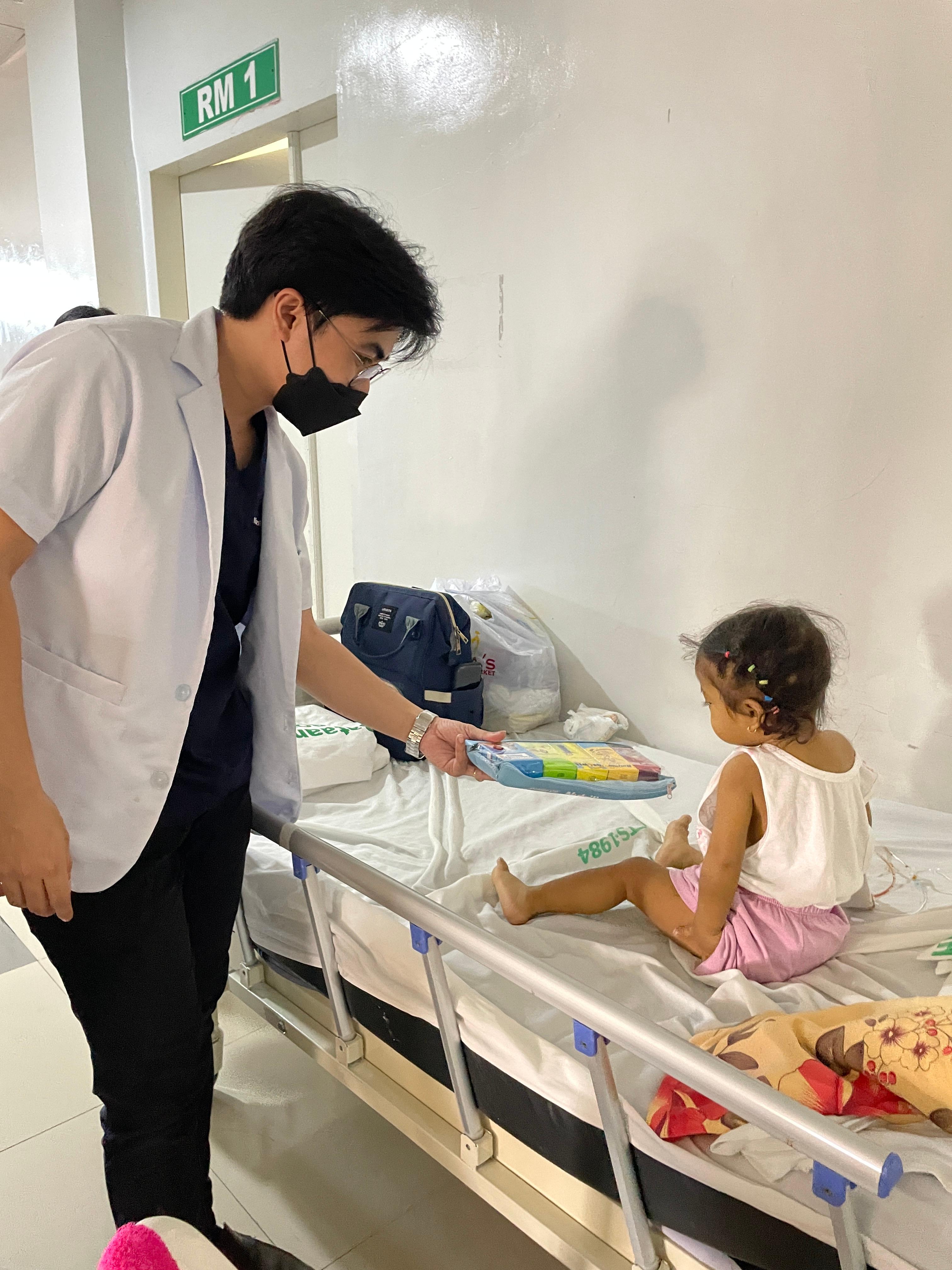 A patient on a BayanHealth telehealth consultation.